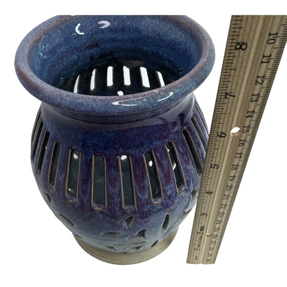 Vintage Walt Glass Art Pottery Pierced Luminary Candle Holder Signed 1989 - Picture 6 of 6
